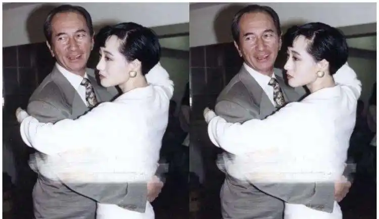 赌王唯一没有追到的利智,31年后何超云却越长越像她_腾讯新闻