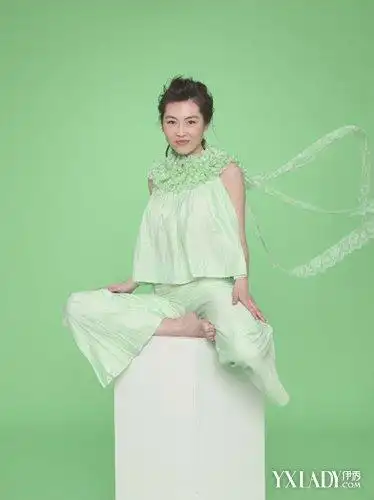 超女个人资料 6月26日上午,被控涉嫌诈骗罪的王媞和朱双双在法院受审