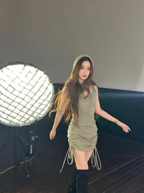 虞书欣配音花絮掉落……_高清图集_新浪网