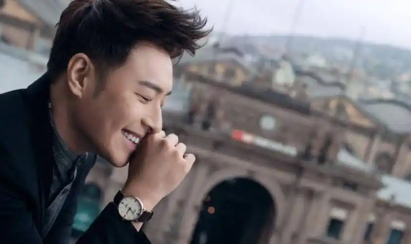 潘玮柏微博官宣婚讯一时之间,吃瓜群众在激动之余,也都纷纷表示出难以