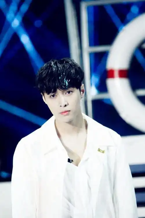 极限挑战2 极限公益演唱会 张艺兴