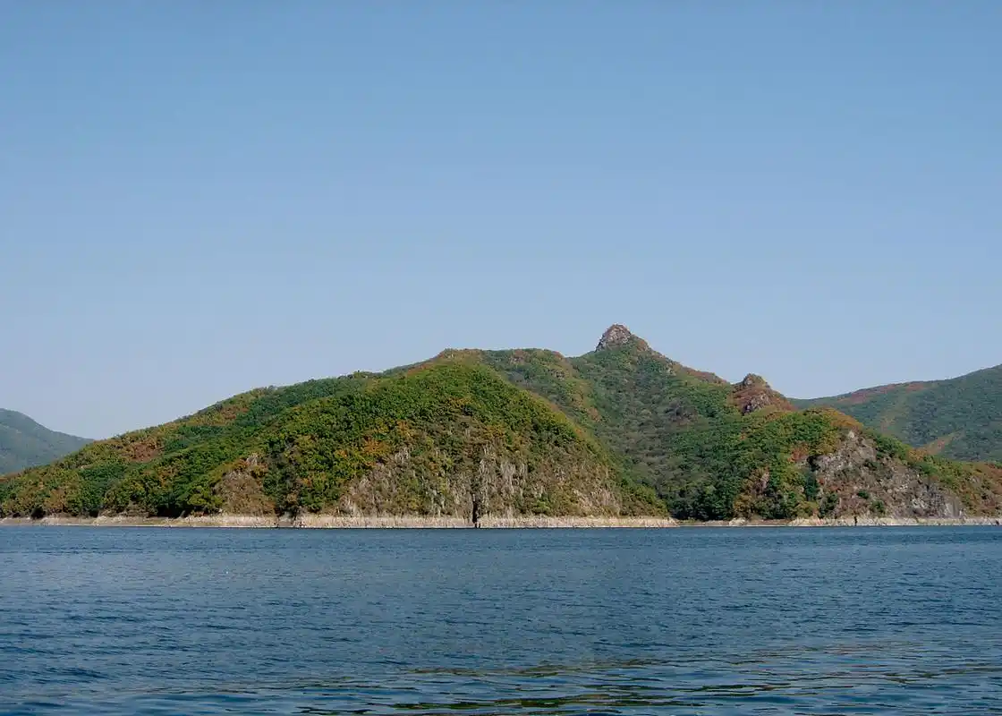 金秋图文动态创作节# 吉林市2日游必去的地方包括松花湖风景名胜区