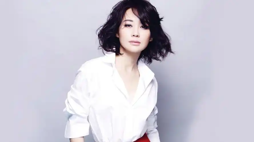 性感美女许晴白衬衫电脑桌面壁纸下载