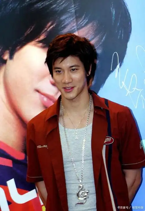 王力宏喜庆出席好友婚礼,幸福照片曝光!