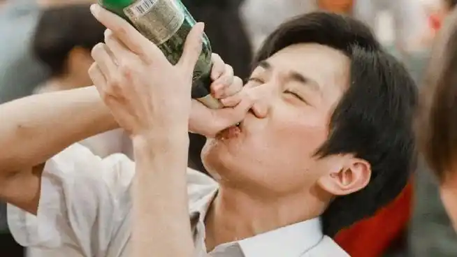 修狗勾不会喝酒06不要欺负修狗#易烊千玺电影奇迹