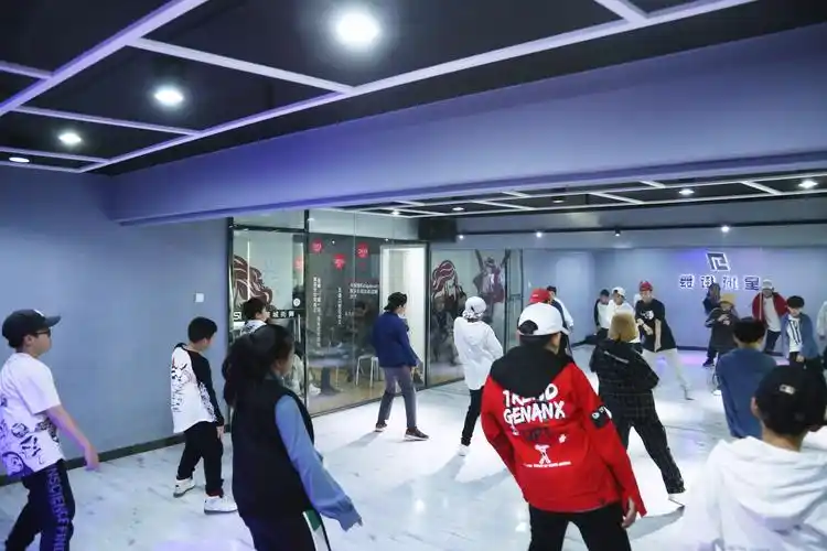 为什么要学习少儿街舞?