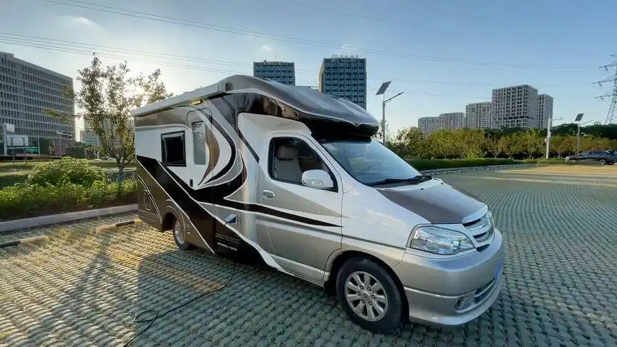 仅1100公里的金杯阁瑞斯t型房车,实表,卖个情怀价