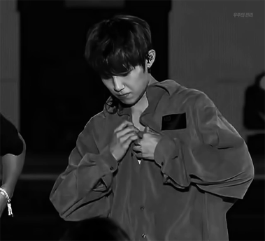 朴佑镇 wannaone 帕五金 解散演唱会