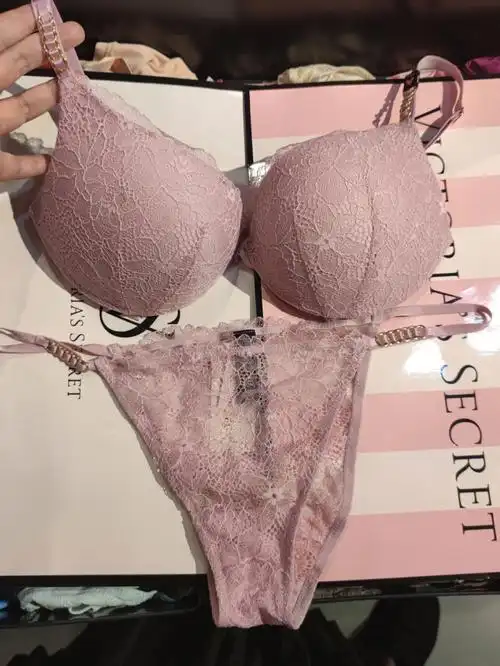 喜欢的看置顶加v#维密文胸  #维多利亚的秘密