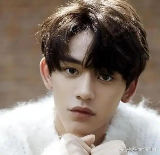 lucas黄旭熙沉寂3年回归曾爆桃色丑闻吃软饭