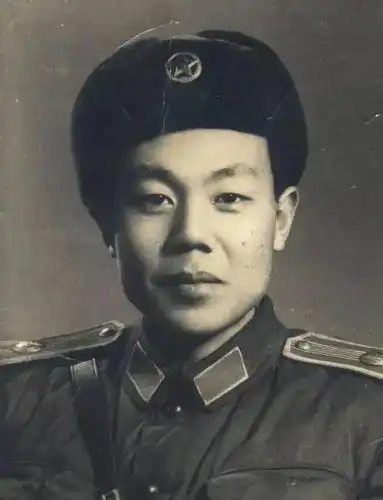 他与方化是"鬼子专业户",《地道战》饰山田,一生几乎都演反派