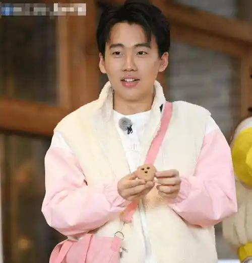 第九季阵容官宣,郭麒麟退出节目录制,两位老成员回归_宋雨琦_蔡徐坤