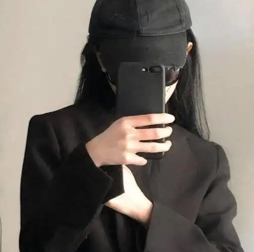 很酷的女生头像