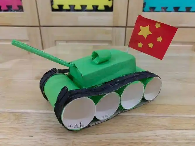 顺义空港二小开展"废物回收巧利用"手工制作活动_小学_分类_孩子