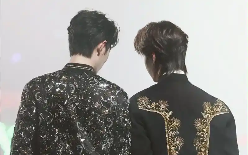 博君一肖常磕常新1228星光大赏逻辑解析巨锤天塌了还有爱在