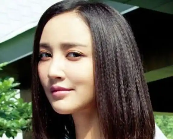 玉米须烫发如何扎_玉米须烫发发型图片和教程_西子美发网www.