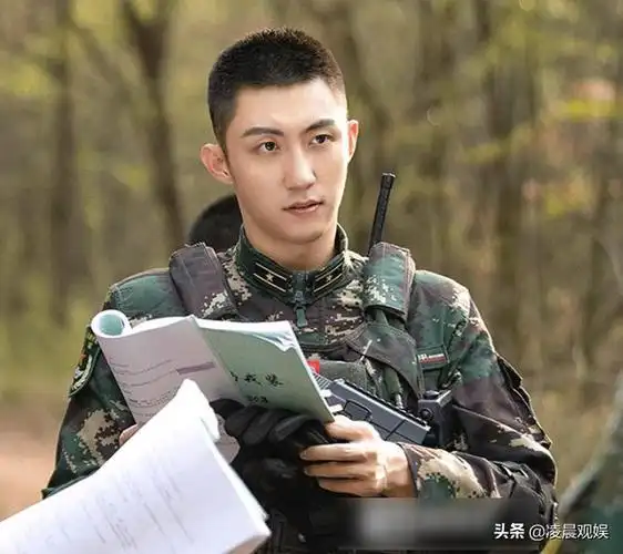 《城池营垒》后又一军旅剧将袭,男主不输白敬亭,爆款剧预定了|李沁