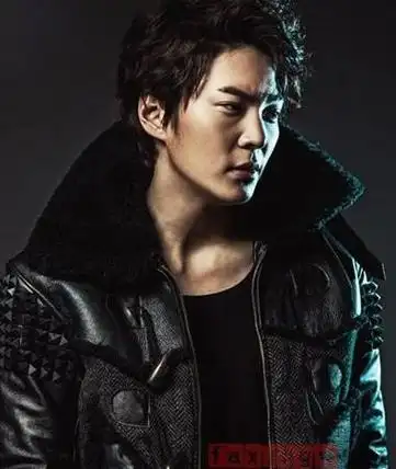 展现出不羁的成熟型男魅力,下面就和小编一起来欣赏下吧!