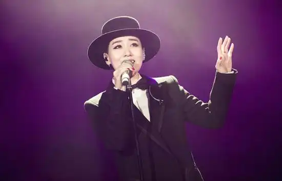 歌手林志炫侧田补位谭晶惊艳反串迪玛希献抖腿神曲