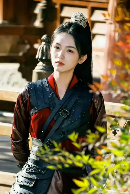 周也男装少年感#周也新剧古装女扮男装路透,这挡