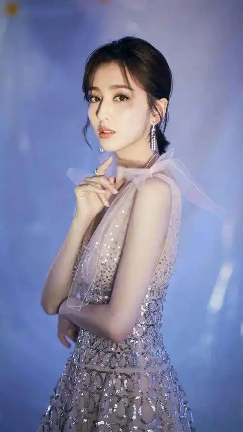 小知识佟丽娅什么民族出生锡伯族的佟丽娅个人资料简介