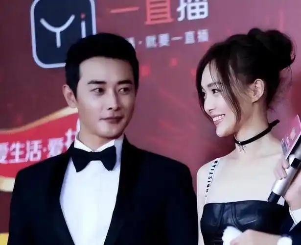 唐嫣节目上自曝婚姻状况因工作原因和老公罗晋经常分居两地