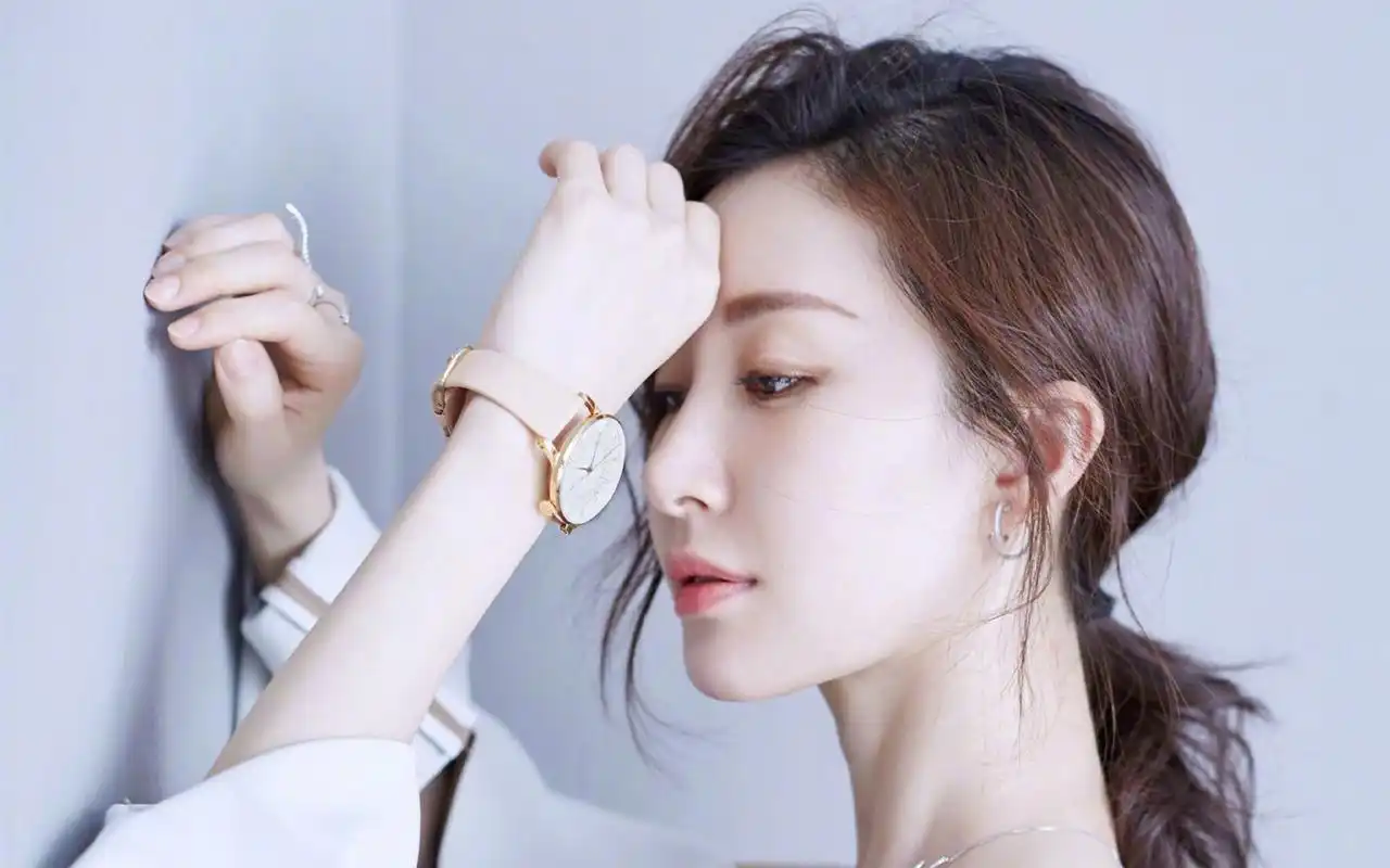 舒畅清新唯美杂志写真图片桌面壁纸