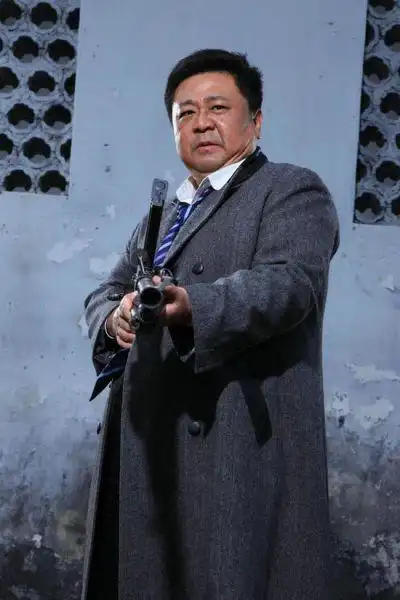 【图】神探狄仁杰的扮演者梁冠华个人资料 国家一级演员的获得者