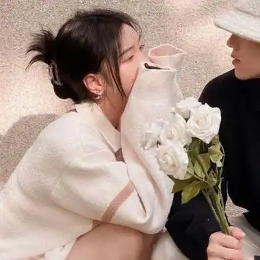 韩版情侣头像一人一半唯美甜蜜的情侣超清头像图片