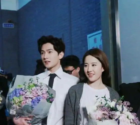 杀青剧照杨洋x刘亦菲三生三世十里桃