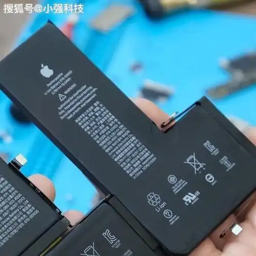 iphone 11 pro max电池容量3969mah近日,越南的一家手机维修商对