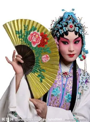 17 a班.7-9岁 京剧人物—扇子花旦 - 七彩童画 - 泰山 七彩童画