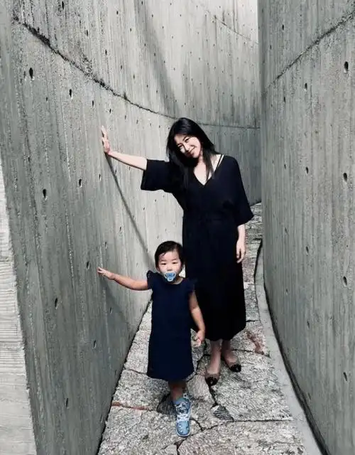 女儿正脸像向佐|模特|向华强_网易订阅