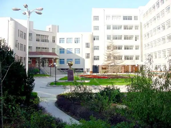 山东省实验中学校园风光