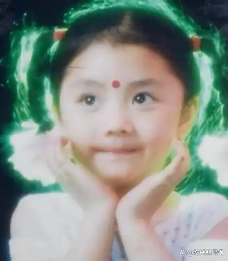 谭松韵小时候对事物充满好奇,对舞蹈情有独钟.