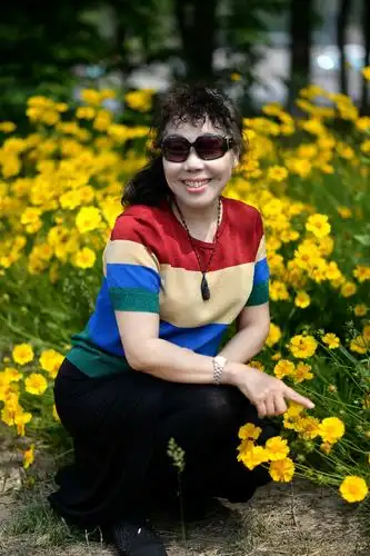 微笑着生活,做最美的自己.