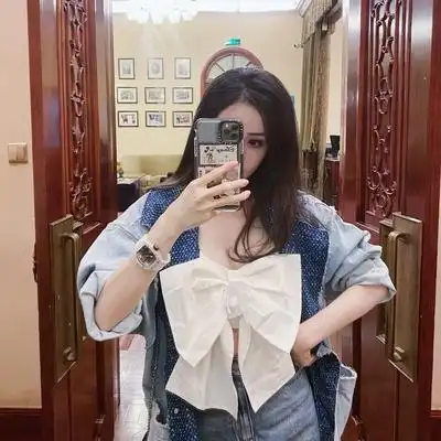 小香风山茶花吊带蝴蝶结背心上衣女外穿设计感ins超火泫雅风纯棉