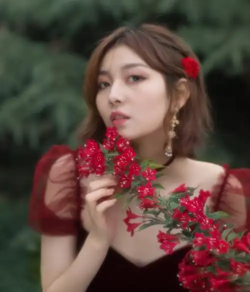 朱砂痣-爱与欲望 - 一只摄影猫_ - 图虫