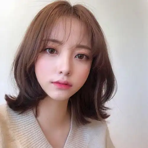 春夏短发,中短发发型推荐:层次剪