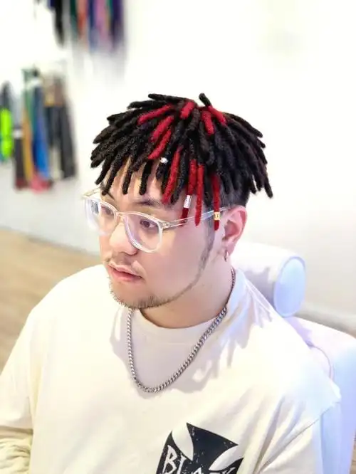 使用了全真发制作的,所以才可以染色的哦#重庆脏辫  #脏辫  #盆栽脏辫