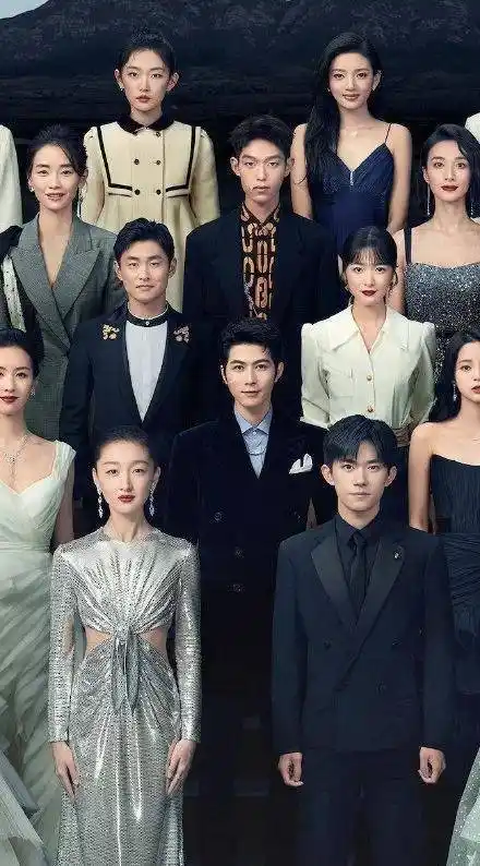 星辰大海大合照公布:32位明星演员中,周冬雨易烊千玺荣登c位