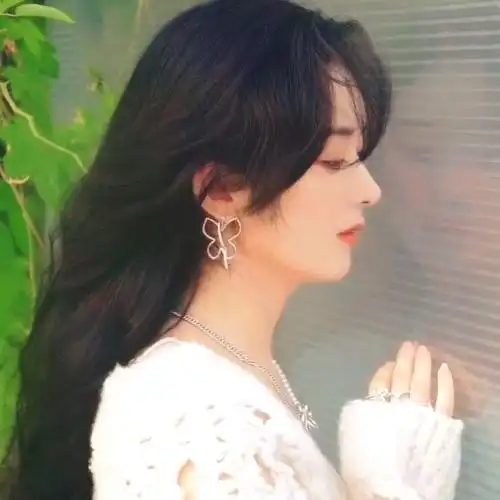 一组头像93文艺片女主#赵丽颖