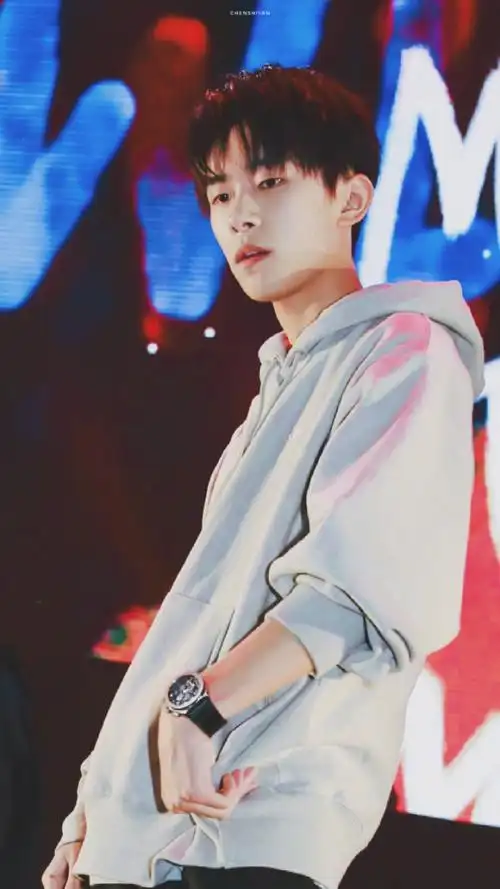 十七岁的易烊千玺