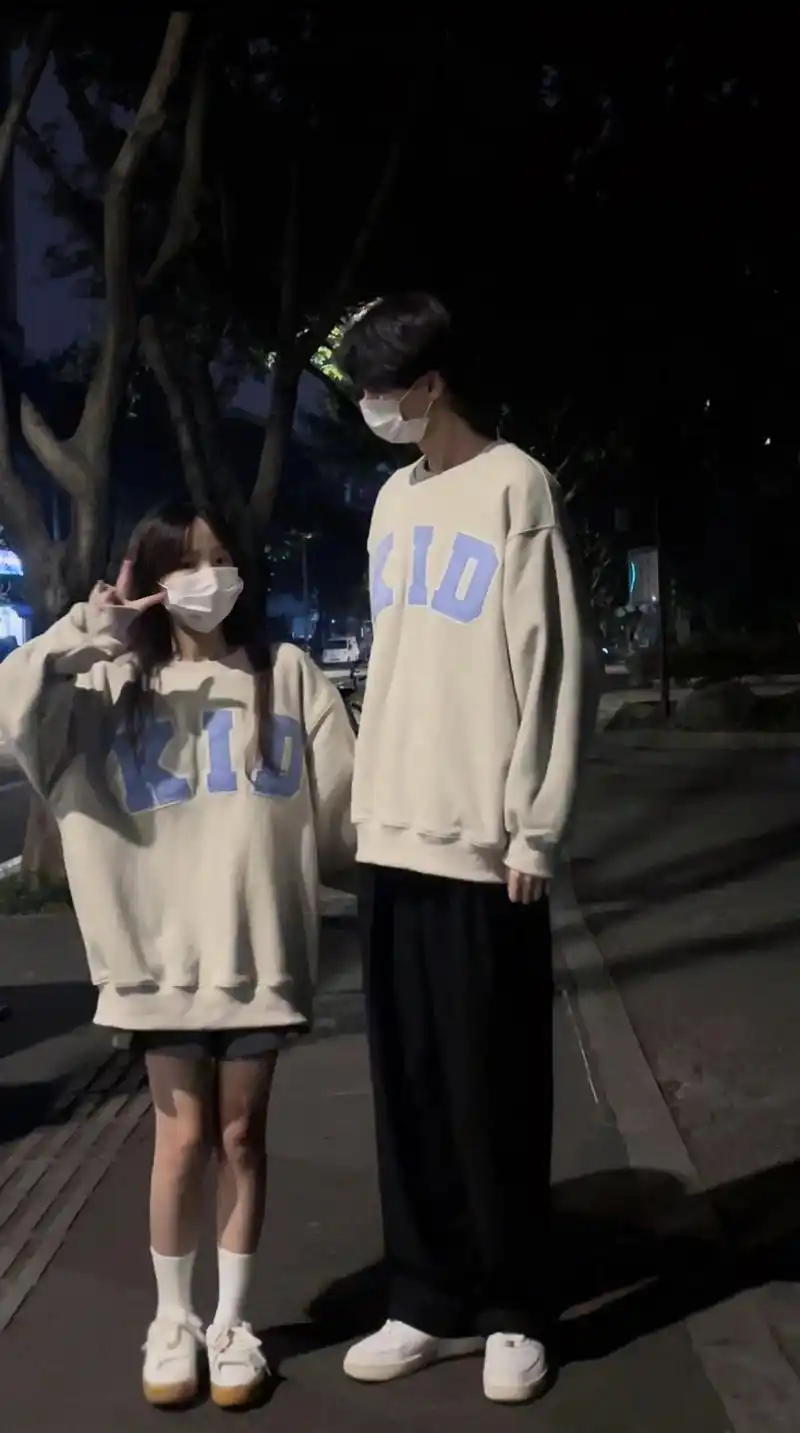 爱会垫脚 也会弯腰.#155和190 #身高差 #恋爱 - 抖音