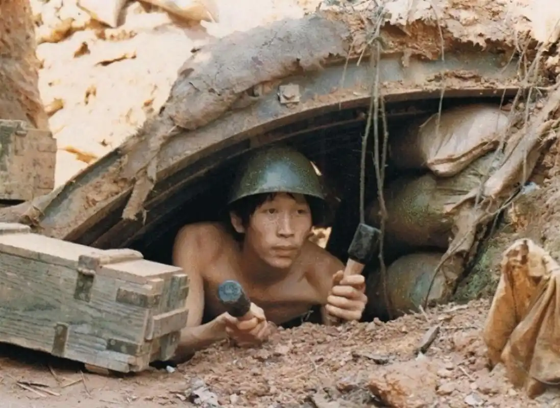 越战中的猫耳洞:防御性强敌军也跟着挖,普通人却待不了5分钟_军队