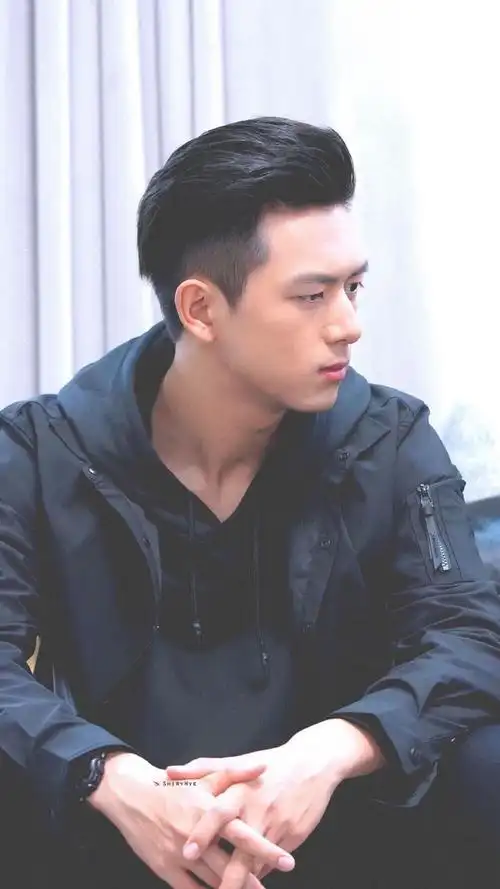 亲爱的热爱的 韩商言