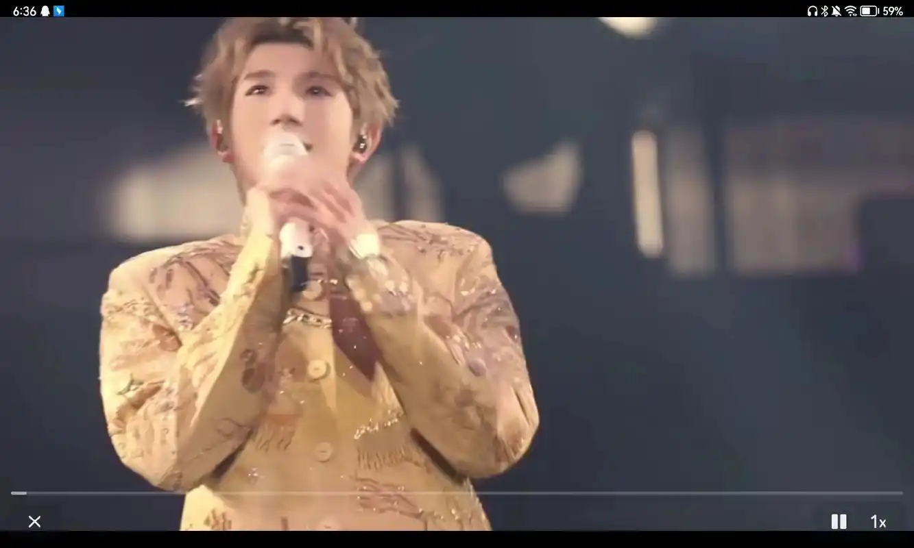 王源客厅狂欢巡演 #绿海 #我的追星日记 很遗憾巡回演唱会 - 抖音