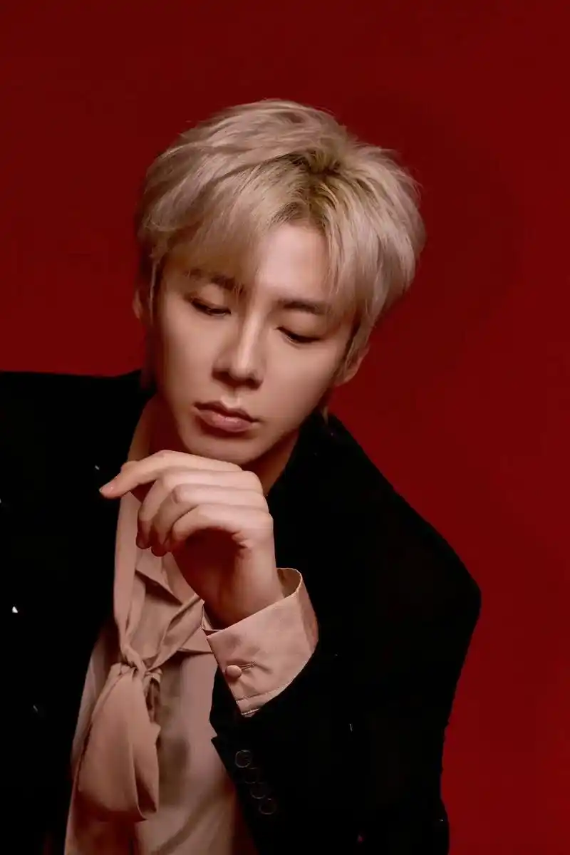 摩登兄弟刘宇宁新剧《做自己的光》片头曲《我只愿朝着光》真好 - 抖