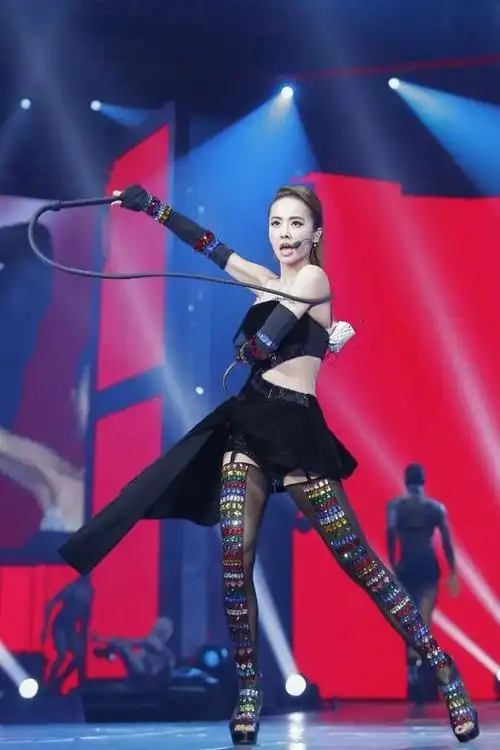 蔡依林|这个狠女人,我佩服她|碧昂斯|麦当娜|舞娘_网易订阅