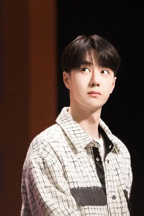 211203 平安人寿x王一博品牌见面会 @uniq-王一博 奶啵啵 cr:logo